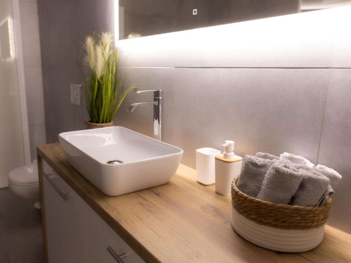 Apartament Pod Lasem Apartment Oldrzychowice Klodzkie Екстериор снимка